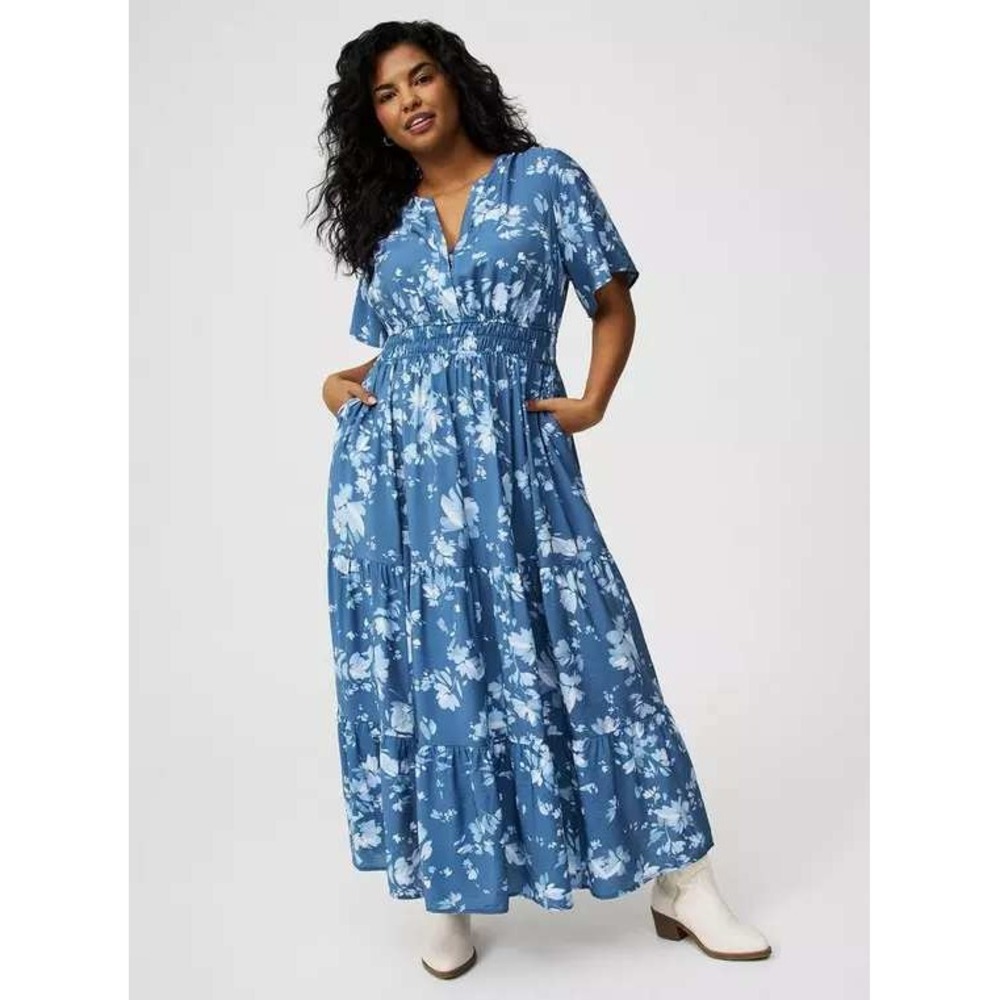 Torrid Womens Blue Floral Y-Neck Tiered Maxi Dress Smocked Waist Pockets Size 1